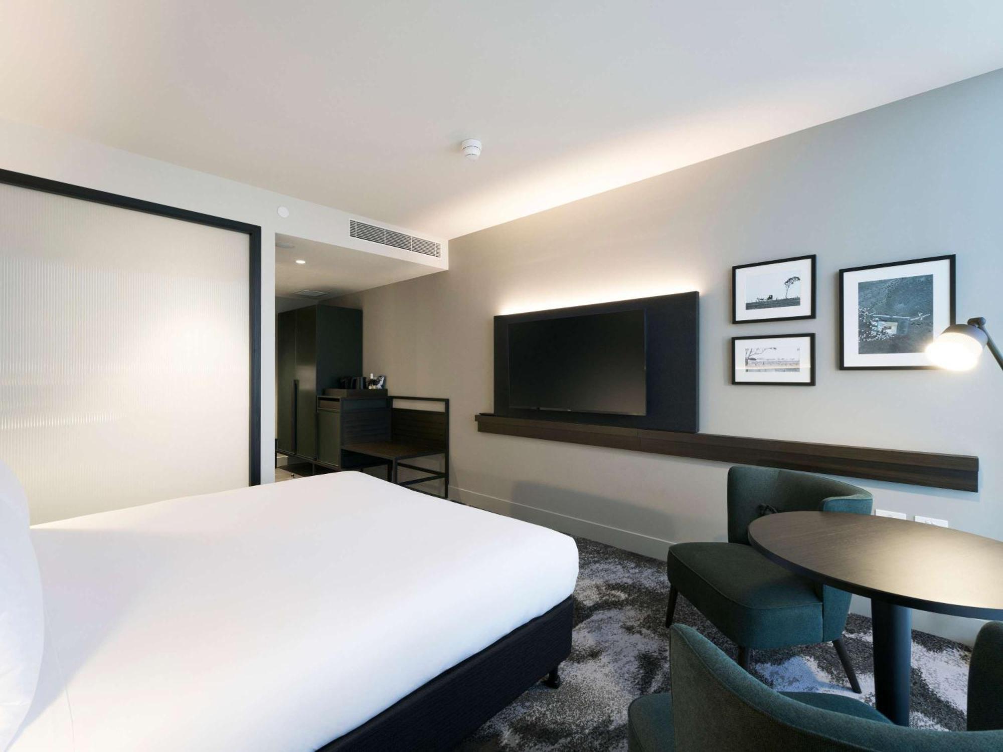 Novotel Melbourne Airport Exterior photo